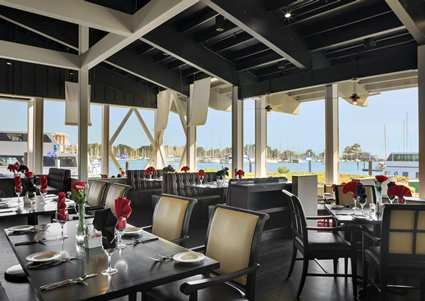 Hotel_dinning_room.jpg